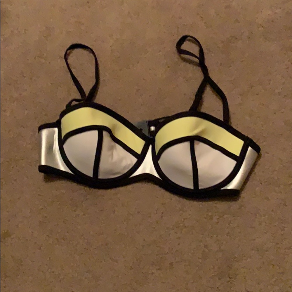 Triangle bikini top